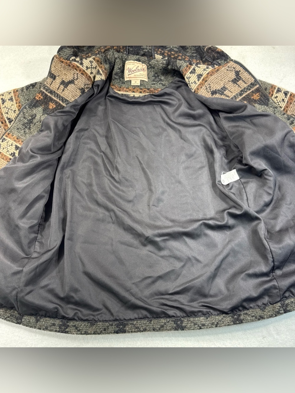 VTG Woolrich Womens Wool Blanket Southwest Animal Aztec Hooded Coat USA - Size M - Picture 8 of 10